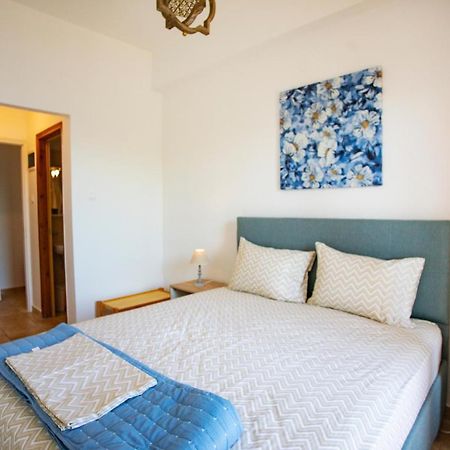 Notos Sea Front Apartment Glossa Exterior foto